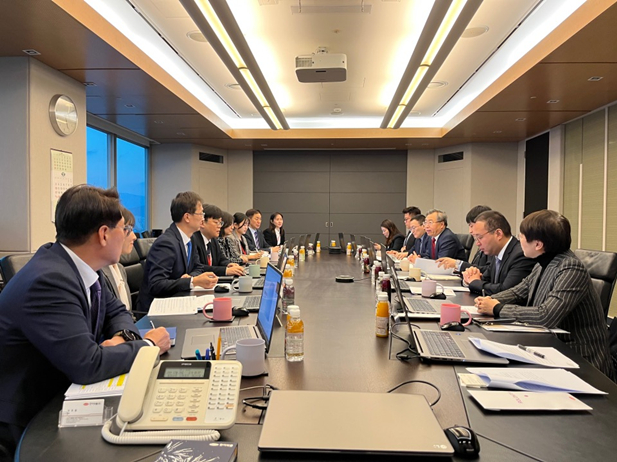 2023年12月19日至21日，劉敬楨一行與韓美藥品社長林珠賢、CEO樸宰賢等進行座談交流.jpg