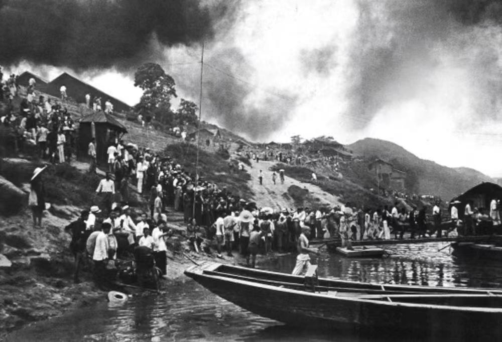 1937年，中央制藥廠 (西南藥業(yè)前身)為抗日戰(zhàn)爭(zhēng)中數(shù)百個(gè)師級(jí)以上單位提供了大量麻醉藥品